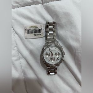 Michael kors silver watch